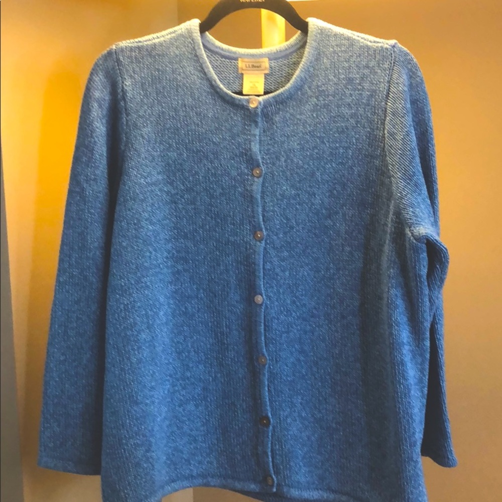 LL Bean Sweater Woman’s 1X. Soft to the touch.